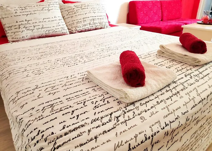 Central Studios & Rooms