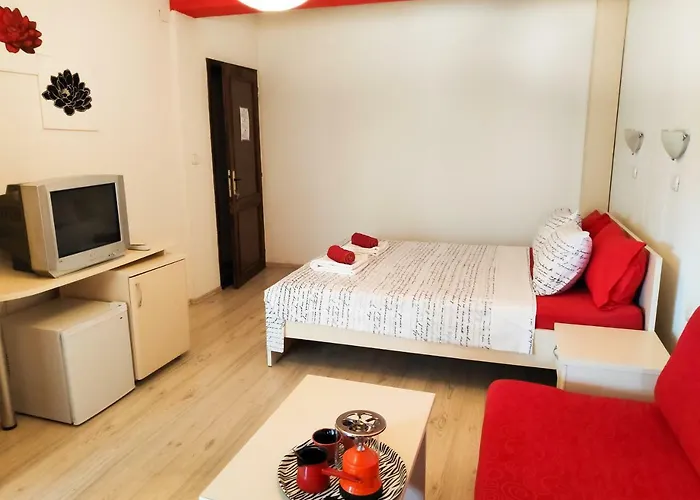 Central Studios & Rooms
