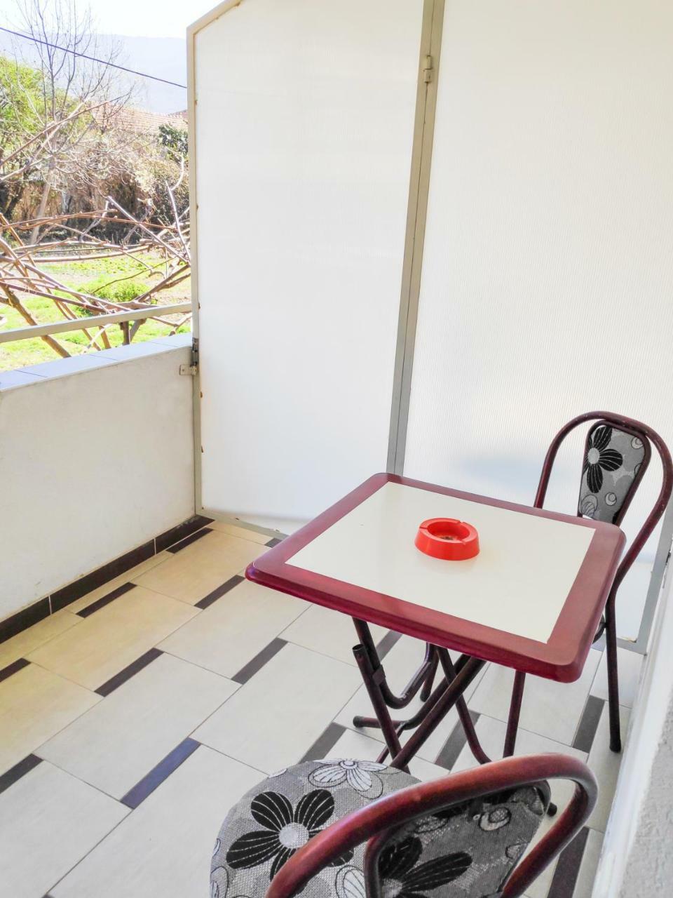 & Apartment *