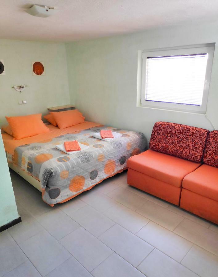& Apartment *